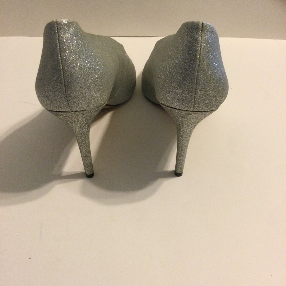 Vince Camuto Womens Silver Glitter Heels Pumps Dressy Wedding Party Size 11 - Picture 4 of 8